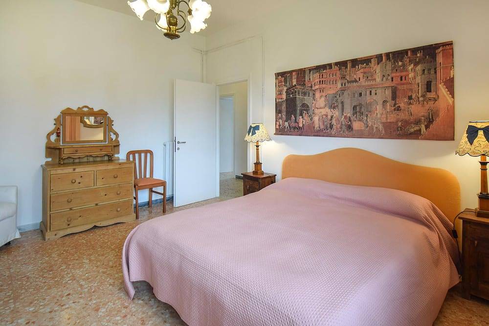 Ganze Wohnung, Cozy apartment in Anguillara Sabazia with Wifi in Anguillara Sabazia, Braccianosee