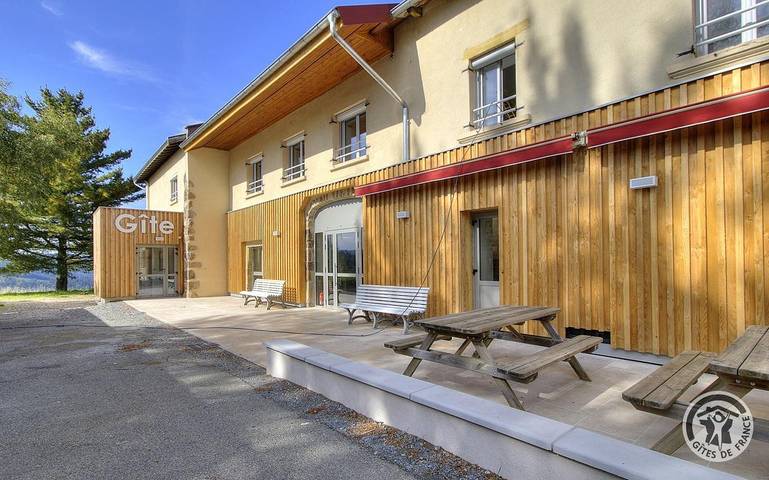 Gîte pour 15 personnes, avec terrasse