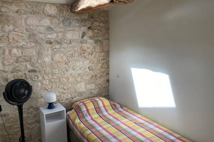 Location de vacances pour 4 personnes, avec piscine et jardin à Blanzaguet-Saint-Cybard - 4