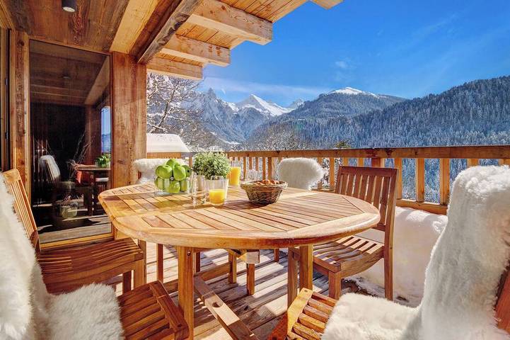 Chalet pour 12 personnes, avec jacuzzi et jardin à Manigod