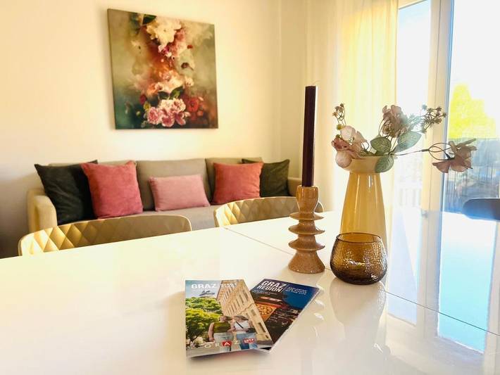 Ferienhaus für 6 Personen, mit Balkon und Terrasse sowie Ausblick in Graz