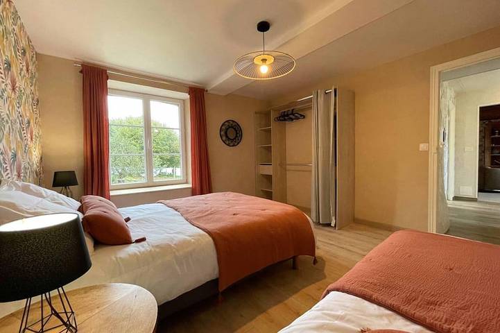 Gîte pour 7 personnes, avec jardin dans Moutiers-au-Perche - 2