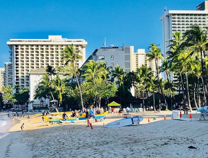 Vacation rental for 2 people, with sauna and terrace as well as pool and hot tub in Hawaii