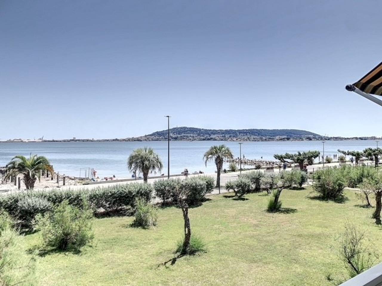 Entire studio, 1* Apartment in Balaruc, pets allowed in Balaruc-les-Bains, Mediterranean Coast (France)
