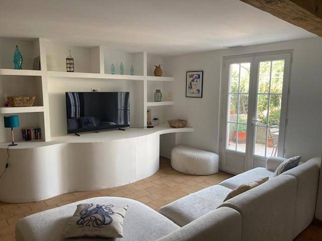 Location de vacances pour 10 personnes, avec jardin à Palau-del-Vidre