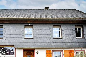 Ferienhaus für 5 Personen, mit Balkon und Garten in Allenbach