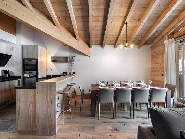 Apartamento entero, Hermoso dúplex para 9 en Courchevel con balcón y parking in Courchevel 1650 (Moriond), Saint-Bon-Tarentaise