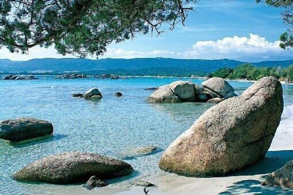 Incantevole villa *** con vista mare Golfo di Santa Giulia in Porto Vecchio, Sartène e dintorni
