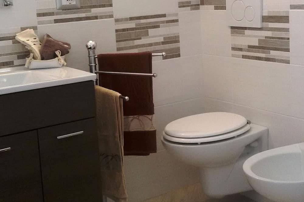 Ganze Wohnung, Torregrande comfortable ground floor apartment one step from the beach in Torre Grande, Oristano