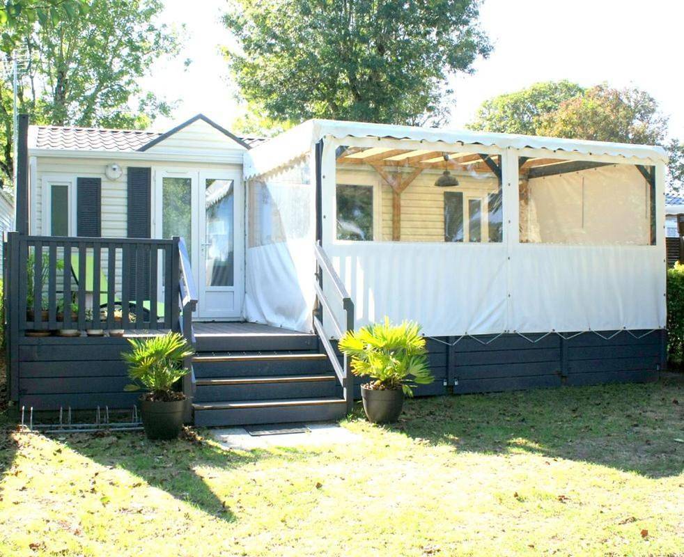 Mobile Home in Erdeven, Côte des Mégalithes