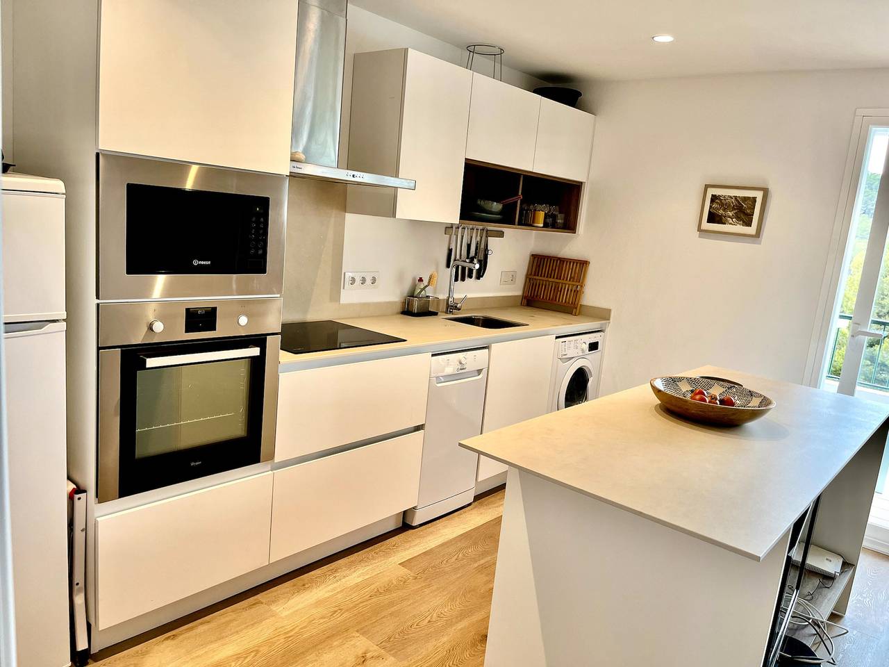 Apartamento entero, Apartamento 'Golf' con vistas a la montaña, Wi-Fi y aire acondicionado in Son Parc, Es Mercadal