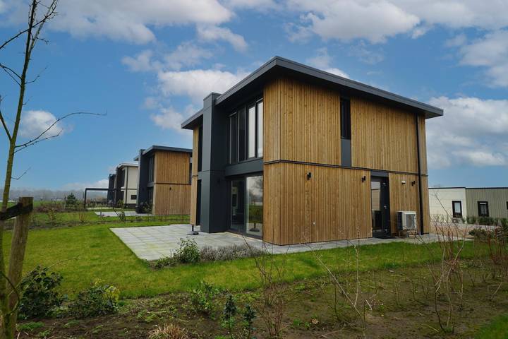 Vakantiehuis voor 10 personen, with Balkon/Terras and Terras as well as Tuin and Sauna op de Veluwe