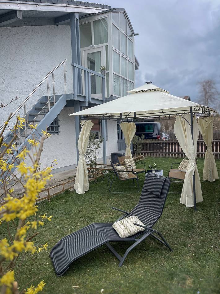 Ganze Ferienwohnung, Ferienwohnung "Casa di Stark" - Ferienwohnung 41 qm mit separatem Schlafzimmer in Bruckmühl, Landkreis Rosenheim
