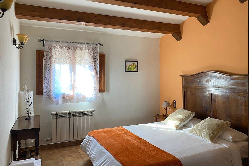 La Farraja de Cal Farrés, rural house 1 h. from Bcn: swimming pool, bbq, garden. in Calonge de Segarra, Barcelona Inland