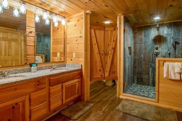 Glamping for 12 Guests in Gatlinburg, Sevier County, Picture 4