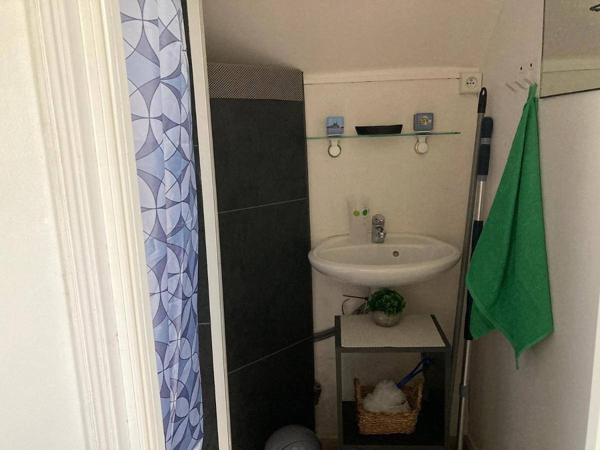 Chambre spacieuse indépendante Pdj inclus in Plougastel-Daoulas, Région de Brest