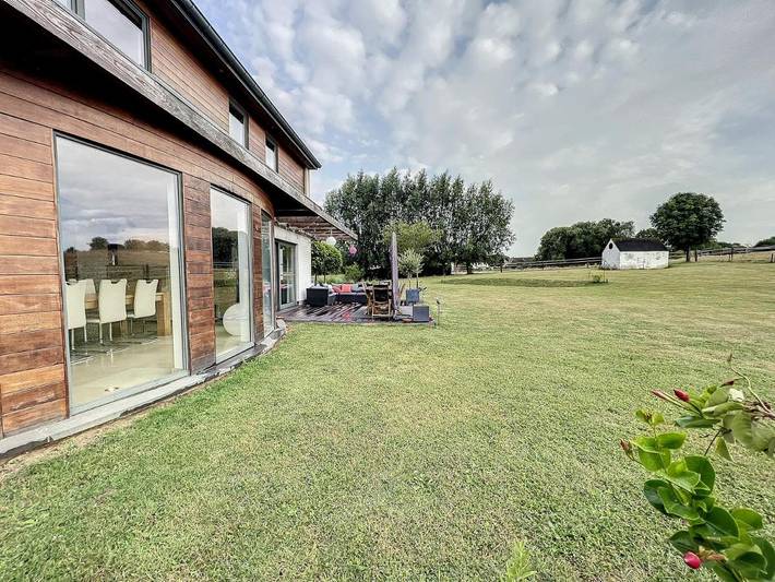 Location de vacances pour 9 personnes, avec jacuzzi et jardin à Incourt - 2