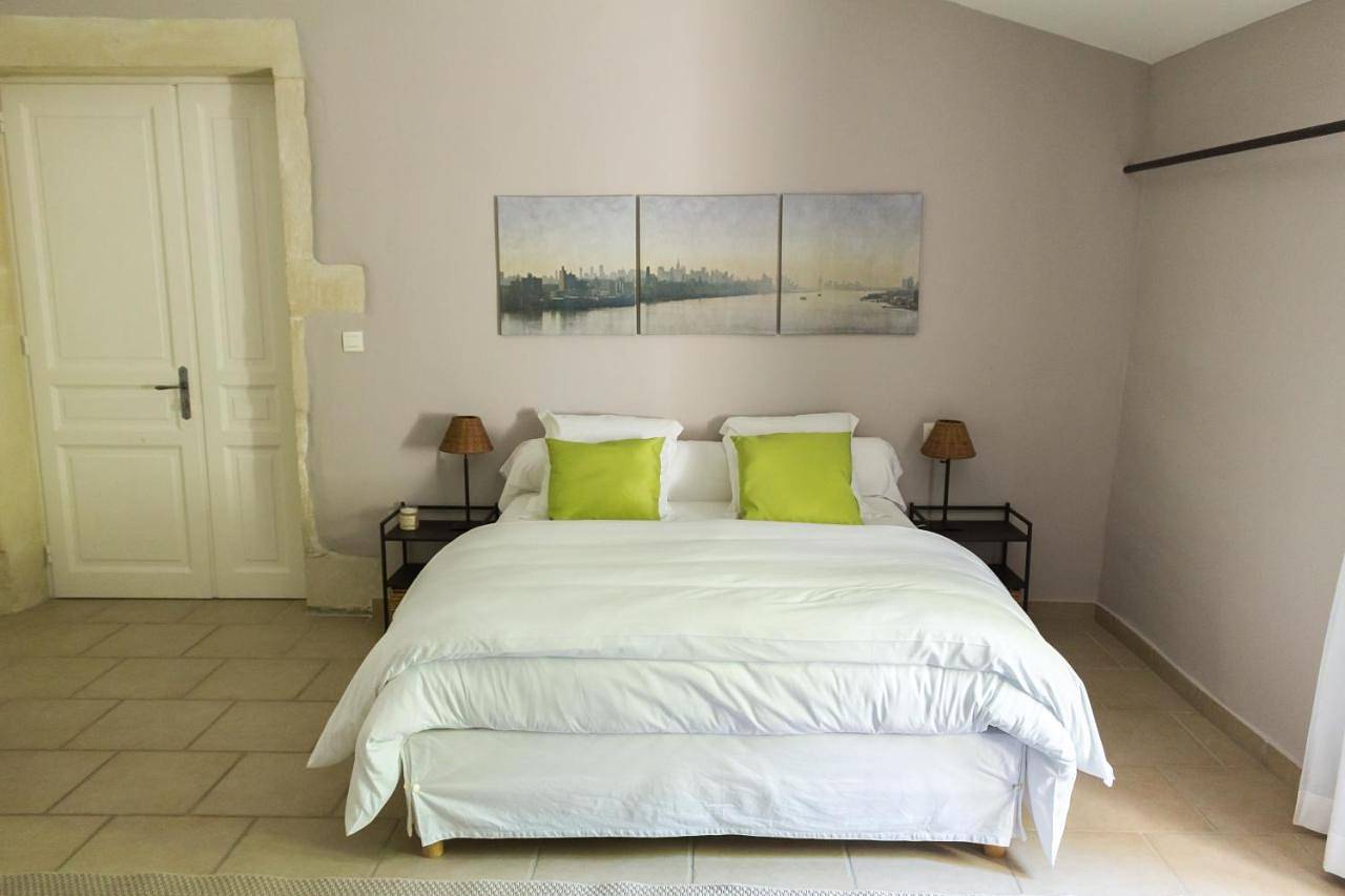 Deluxe Triple Room in Colonzelle, Région de nyons