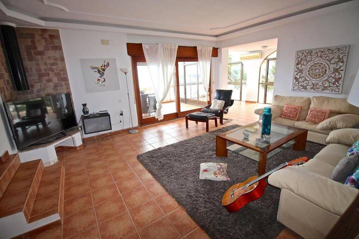 Casa rural para 10 personas, con jardín además de vistas y piscina, Se admiten mascotas en Campello - 3