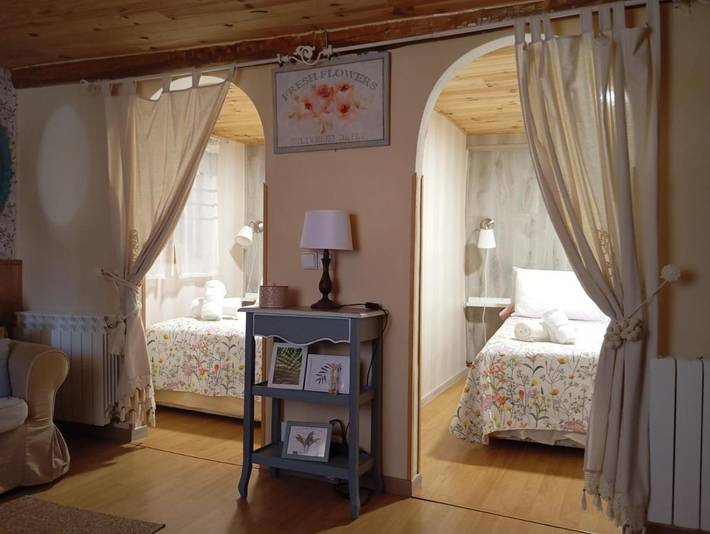 Casa de vacaciones para 18 personas, con piscina además de jacuzzi y terraza, Familias con niños en Provincia de Guadalajara - 4