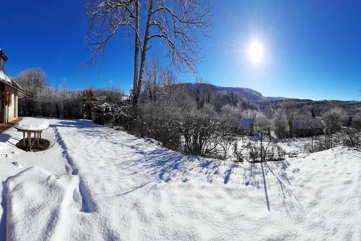 Location de vacances pour 6 personnes, avec jardin dans Cascades du Hérisson - 3