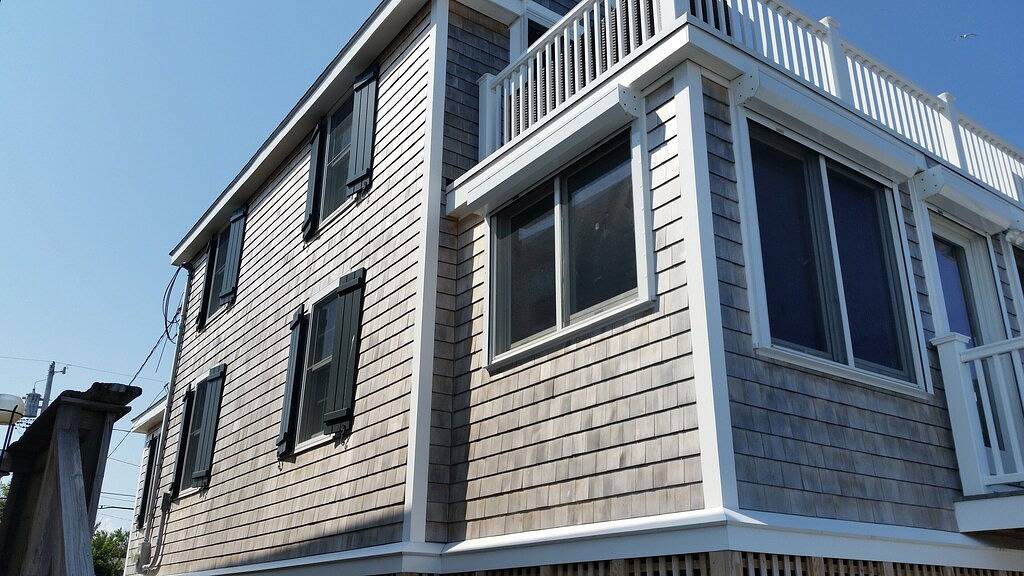 Direct Ocean Front Home gerade renoviert, oben nach unten in 2015 in Marshfield, Massachusetts