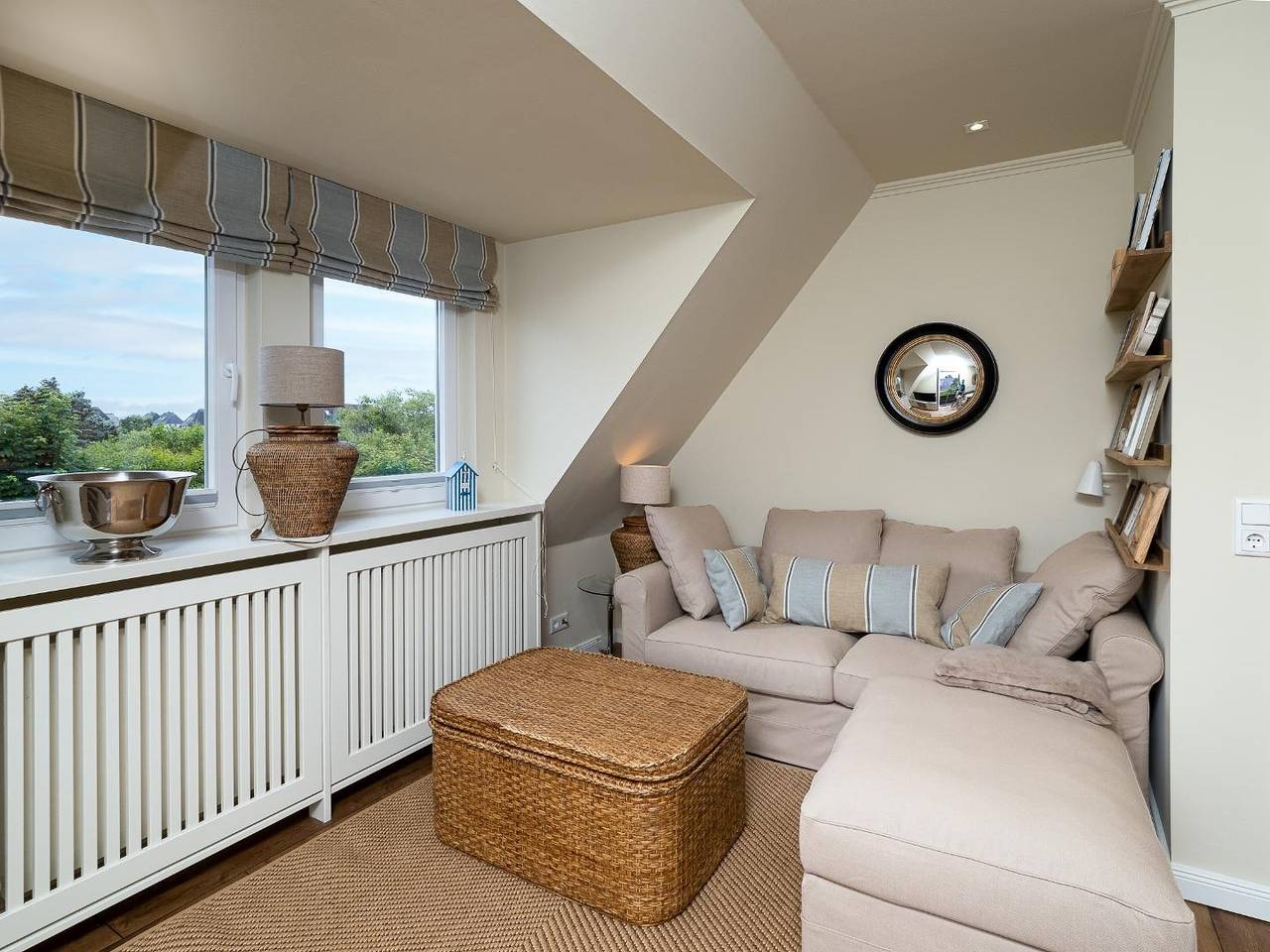 Ganze Wohnung, Moderne 2-Zimmerwohnung auf 2 Ebenen auf ca. 56 m² für bis zu 3 Personen. in Wenningstedt, Sylt