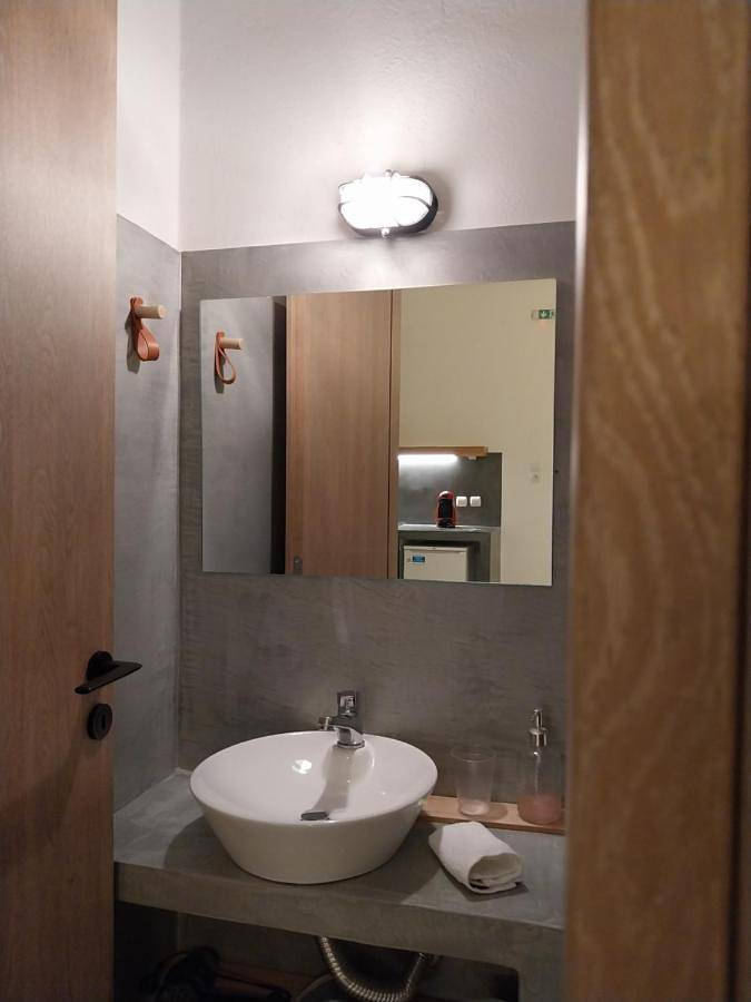 Location de vacances pour 3 personnes, avec Balcon et Terrasse ainsi que Jardin et Vue dans Finikas - 4