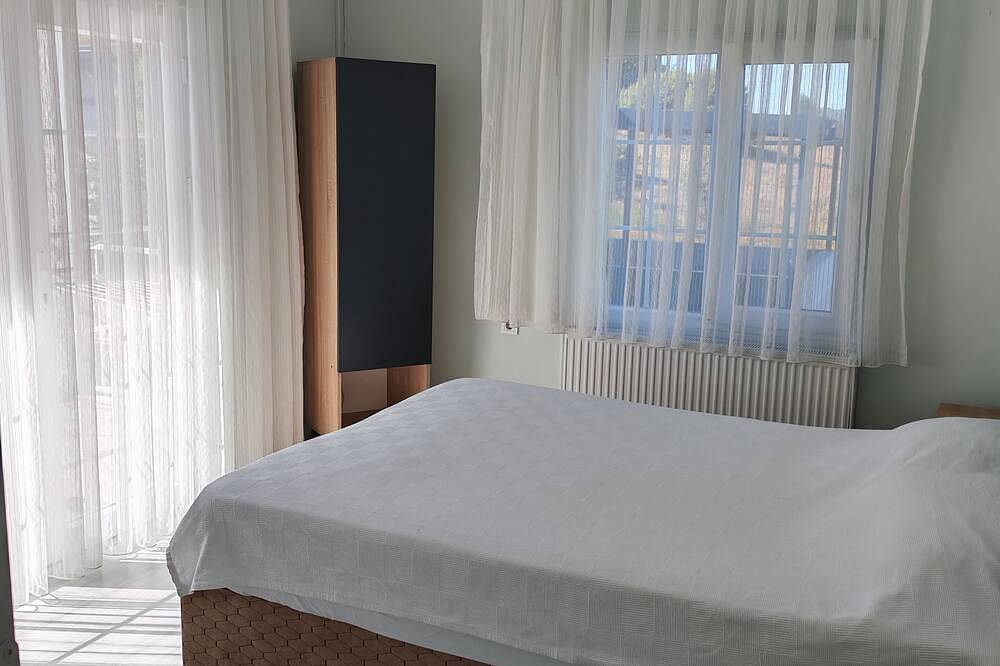 Şilede doğa içinde denize yakın kapalı ısıtmalı havuzlu şömineli barbekülü villa in Şile, Marmararegion