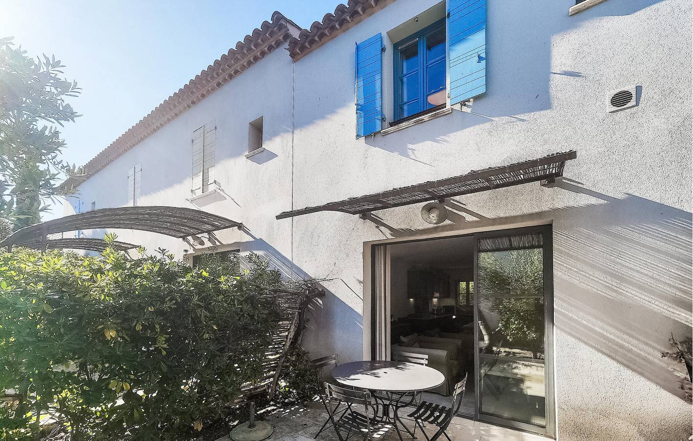 Appartement moderne avec parking et climatisation, 2.5km du centre ville de Tournissan in Saint-Laurent-de-la-Cabrerisse, Région de Narbonne