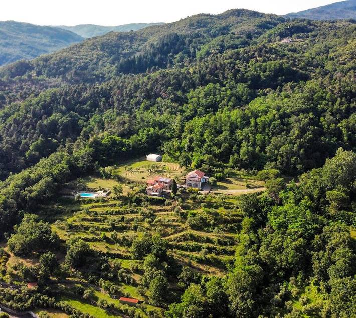 Location de vacances pour 2 personnes, avec piscine et terrasse, animaux acceptés à Pontremoli - 3