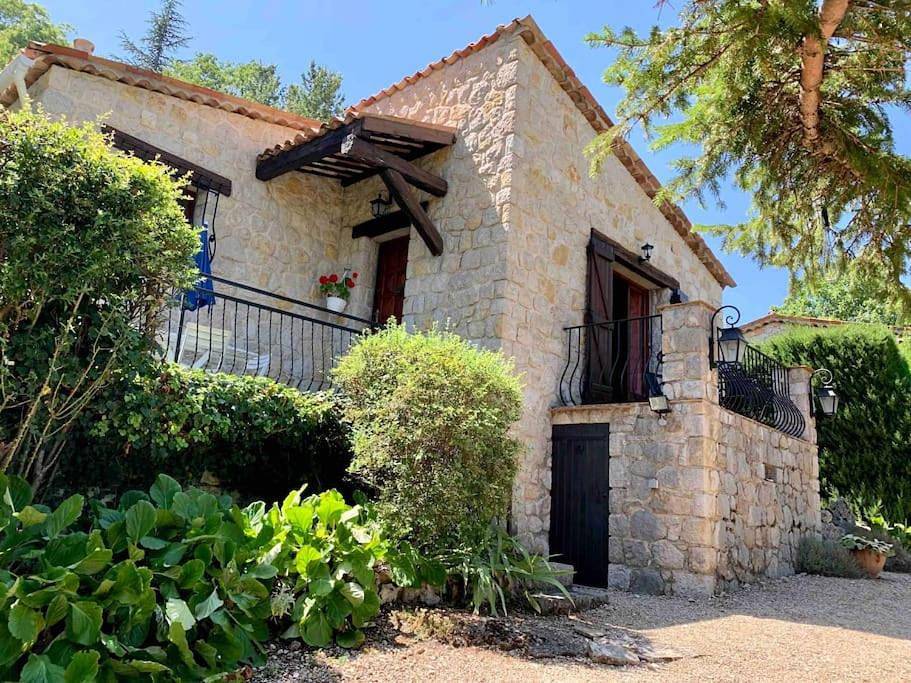 Two-Bedroom House in Cipières, Région de Cannes