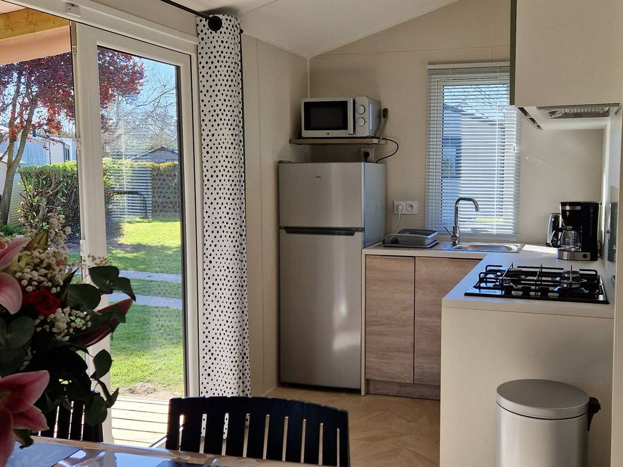 Comfortable mobile home with terrace in Pordic in Pordic, Côte de Goëlo