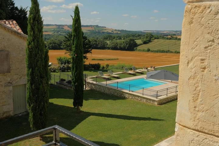 Chambre d’hôte pour 2 personnes, avec vue et piscine ainsi que sauna et jardin à Saint-Mézard - 2