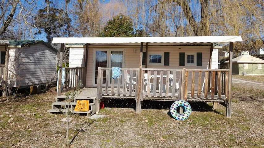 Camping voor 6 personen, met terras in Alpes-de-Haute-Provence