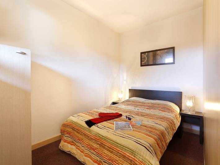 Chalet pour 4 personnes, avec piscine et balcon, adapté aux familles à Allos - 4