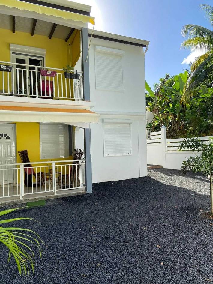 Gîte pour 4 personnes, avec terrasse à Morne-à-l'Eau