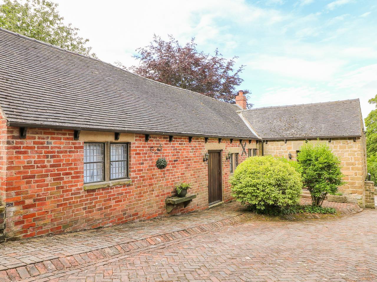Woodland Lodge in South Wingfield, Derbyshire