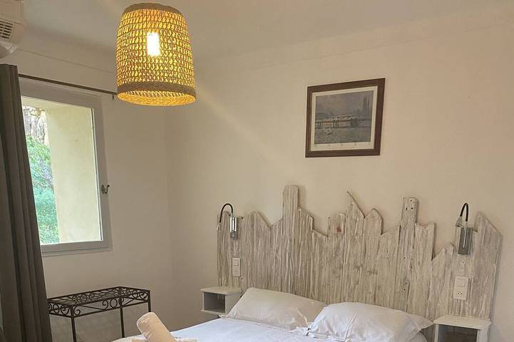 Gîte pour 5 personnes, avec piscine et jardin à Saint-Martin-de-Castillon - 4