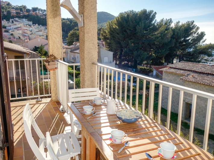 Gîte pour 6 personnes, avec balcon à Saint-Cyr-sur-Mer - 2