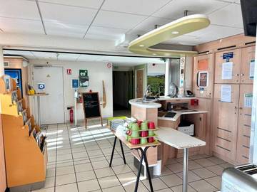 Hôtel pour 3 personnes, avec jardin à Cosne-Cours-sur-Loire