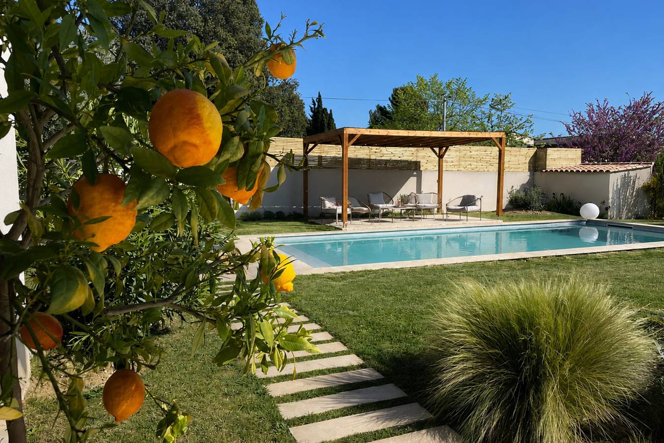 Villa contemporaine avec piscine proche d’Aix in Éguilles, Région d'Aix-en-Provence