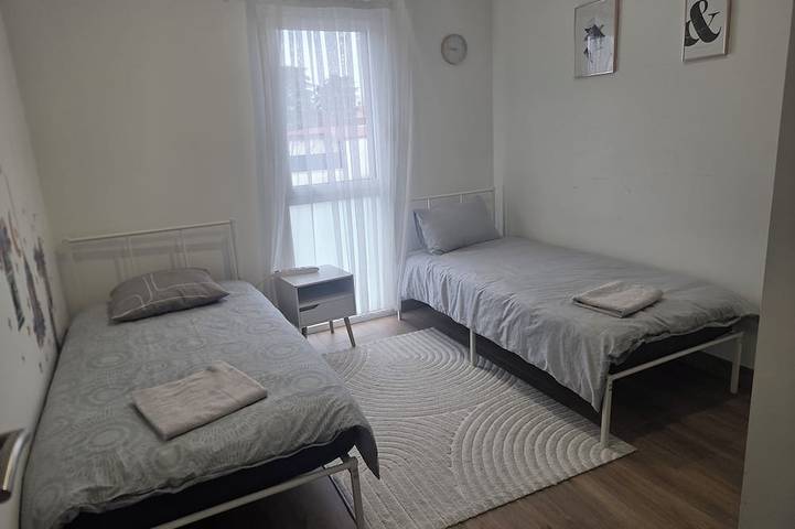 Location de vacances pour 8 personnes à Vénissieux - 4