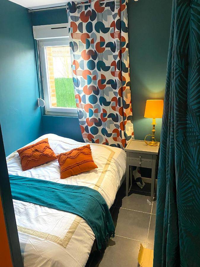 Gîte pour 3 personnes, avec terrasse et jardin dans Lieu-Saint-Amand