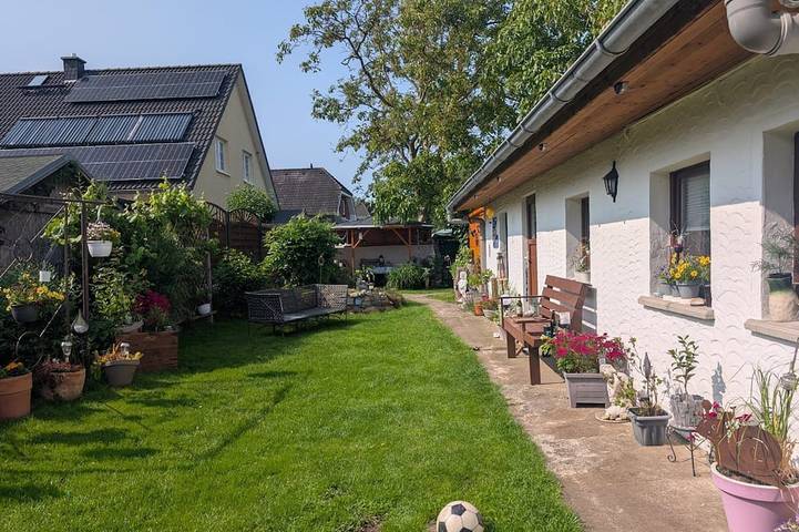 Bungalow für 2 Personen, mit Garten