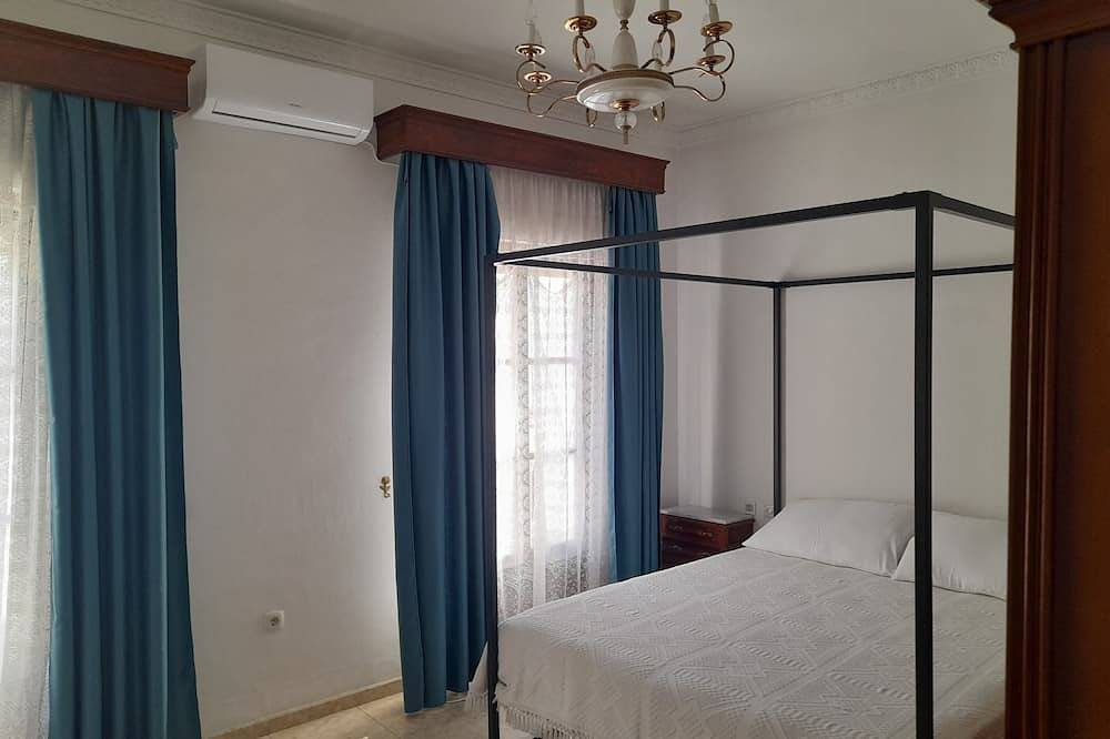 Apartamento entero, Apartamento Corredera - Casa Andaluza en Centro Histórico in Arahal, Provincia de Sevilla