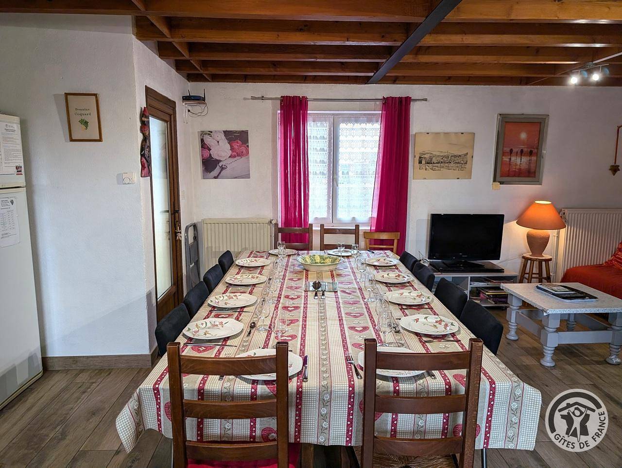 Casa de huéspedes para 13 personas con terraza in Saint-Germain-Nuelles, Beaujolais