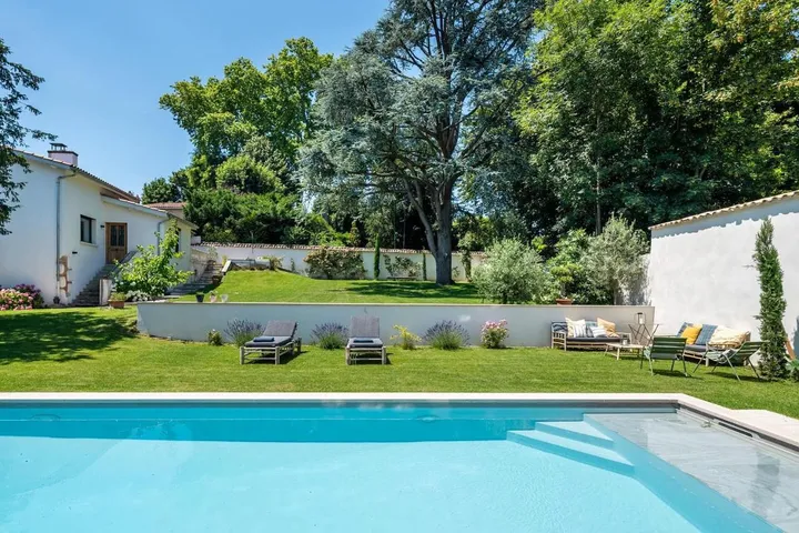 Chalet para 9 personas, con jardín y piscina - 1