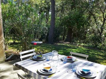 Gîte pour 4 personnes, avec terrasse dans Lac de Lacanau