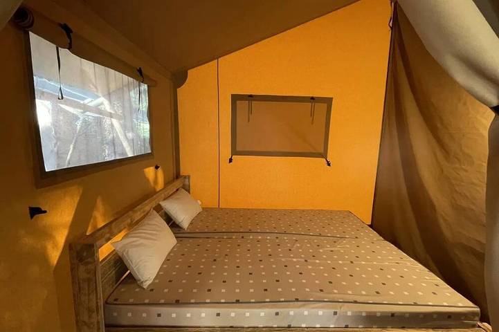 ZEcamping 4 étoiles animé piscine chauffée chiens acceptés tente 25m2 in Sainte-Nathalène, Périgord Noir
